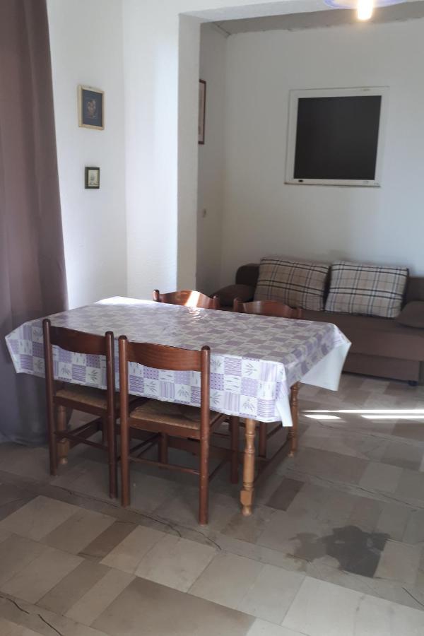 Apartments With A Parking Space Ivan Dolac, Hvar - 8753 Extérieur photo